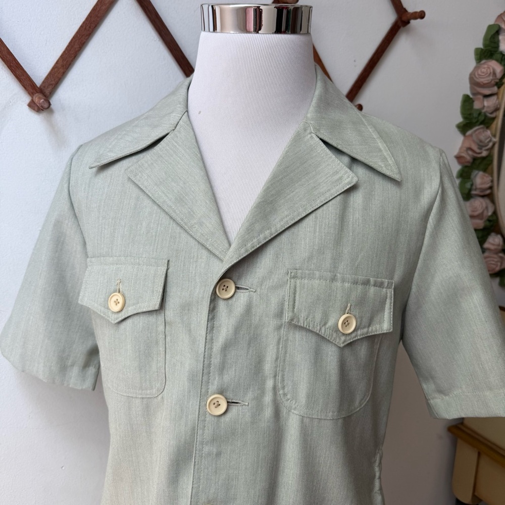 Retro Sage Green 4 Pocket Safari Button-Up Shirt - Picture 2 of 13